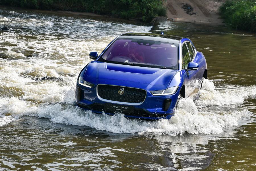  Jaguar I-Pace EV400 AWD HSE 2019 года  (ZA) (фото 7 из 47)